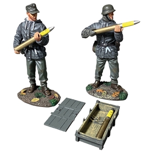 German 2 Man Flak Crew w/Open Crate & High Explosive Shells, 1942-45