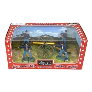 12 pound Napoleon Cannon with 4 Union Artillery Crew