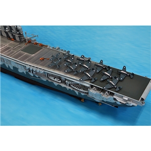 USS Hornet CV-8 (kit)