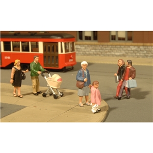 Strolling People (6/Pack)