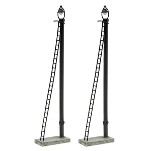 Wooden Post Yard Lamps (x2)