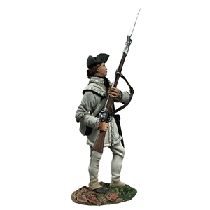 Continental Line in Hunting Shirt Standing Alert