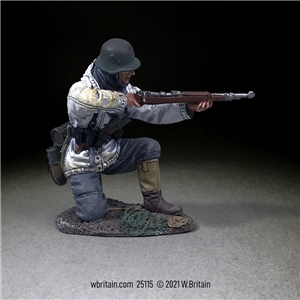 B25115 German Grenadier Kneeling Firing K98