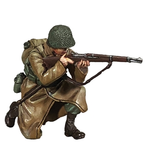 B25155 U.S. Infantryman Kneeling Firing in Greatcoat, Winter 1944-45