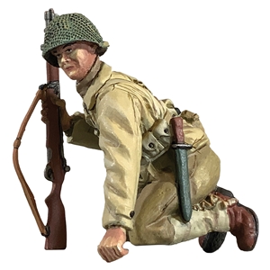 B25190 U.S. Infantryman Kneeling Watching for Movement, 1945-45