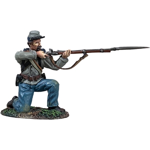 Confederate Infantry Kneeling Firing No.2 - Single figure in box