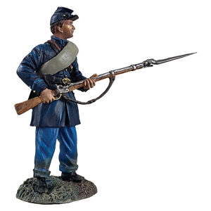 Federal in Frock Coat Standing Defending No 2