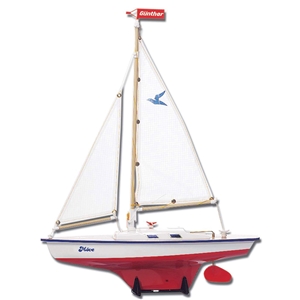 MÖVE Wooden Sailing Boat with Adjustable Mainsail